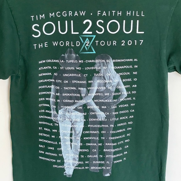 Tim McGraw Faith Hill Soul 2 Soul 2017 Tour Green Concert T Shirt Adult Sz Small - Picture 4 of 5